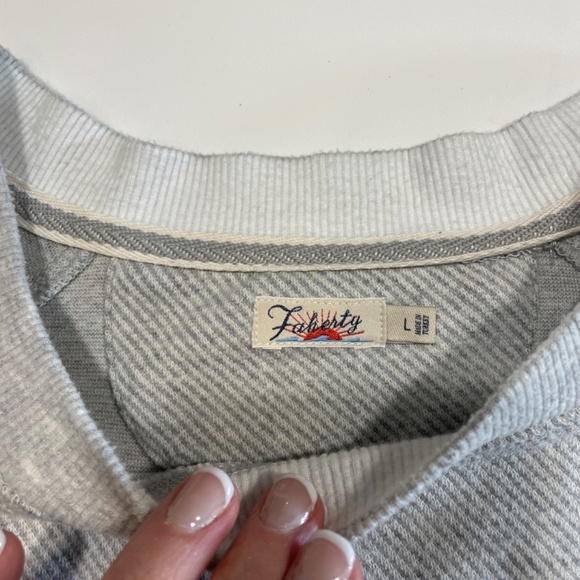 Gray Faherty Sweater - Picture 3 of 4